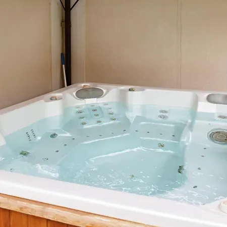 Indépendant Avec Jacuzzi * Sartrouville